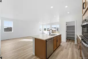 3348 N Duquesne Wy, Aurora, CO 80019 - Photo 8