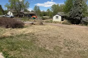 492 S Owens St, Lakewood, CO 80226 - Photo 2