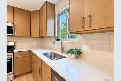 6184 S Benton Court, Littleton, CO 80123 - Photo 4