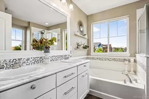 11053 E 28th Pl, Denver, CO 80238 - Photo 18