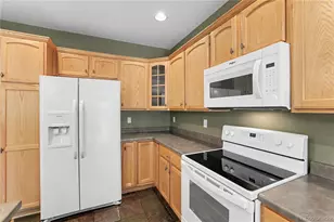 10546 Graymont Ln, Littleton, CO 80126 - Photo 8