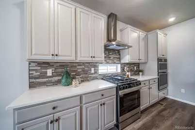 22204 E 49th Place, Aurora, CO 80019 - Photo 10