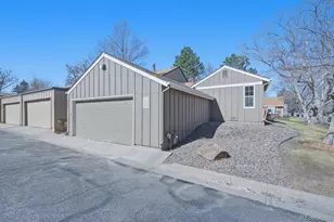 8862 E Amherst Dr, Denver, CO 80231 - Photo 36