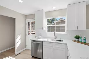 8862 E Amherst Dr, Denver, CO 80231 - Photo 14