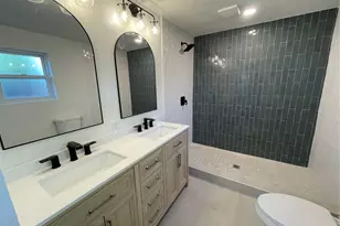 2336 S Franklin St, Denver, CO 80210 - Photo 4