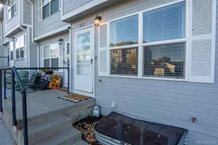 1952 Oakcrest Cir, Castle Rock, CO 80104 - Photo 2