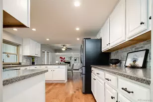 6711 W Portland Pl, Littleton, CO 80128 - Photo 8