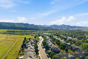 9669 Marmot Ridge Cir, Littleton, CO 80125 - Photo 4