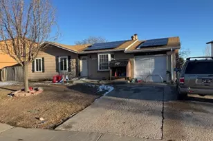1838 E 98th Ave, Thornton, CO 80229 - Photo 2