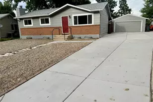 713 Lansing Dr, Colorado Springs, CO 80909 - Photo 1