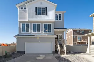 22083 E 38th Pl, Aurora, CO 80019 - Photo 1