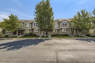1256 S Zeno Cir, Aurora, CO 80017 - Photo 1