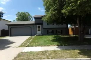 1889 S Flanders Way, Aurora, CO 80017 - Photo 1