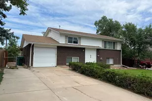 423 S Potomac Cir, Aurora, CO 80012 - Photo 1