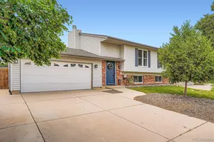 19196 E Kansas Dr, Aurora, CO 80017 - Photo 1