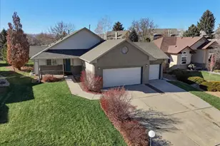 7012 Johnson Cir, Niwot, CO 80503 - Photo 1