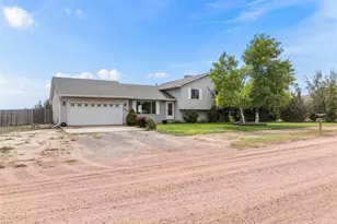 1008 W Broken Bow Dr, Pueblo, CO 81007 - Photo 1