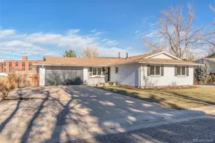 6905 S Ulster Cir, Centennial, CO 80112 - Photo 1