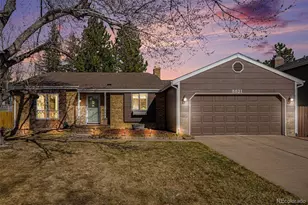 8621 W Hinsdale Pl, Littleton, CO 80128 - Photo 1