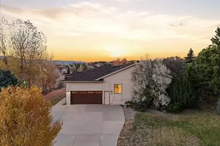 10 Desert Inn Way, Colorado Springs, CO 80921 - Photo 1