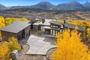 690 Lakeview Cir, Silverthorne, CO 80498 - Photo 1