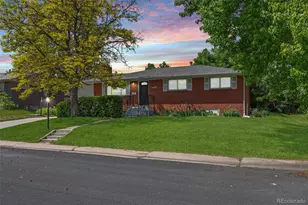 6869 S Foresthill St, Littleton, CO 80120 - Photo 1