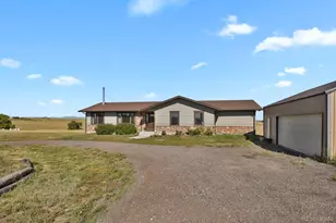 31203 Longhorn Cir, Elizabeth, CO 80107 - Photo 1