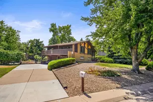 5366 W Portland Dr, Littleton, CO 80128 - Photo 1