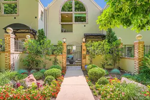 490 Columbine St, Denver, CO 80206 - Photo 1