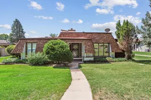 46 Douglas Dr S, Broomfield, CO 80020 - Photo 1