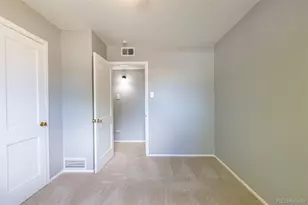 1099 Wheeling St, Aurora, CO 80011 - Photo 18