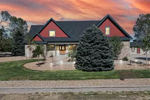 983 Pinehurst Ct, Bennett, CO 80102 - Photo 1