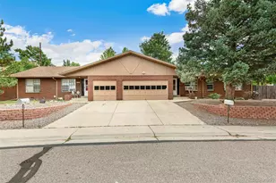 10685-10695 W 12th Pl, Lakewood, CO 80215 - Photo 1
