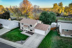 8720 W 89th Dr, Broomfield, CO 80021 - Photo 1