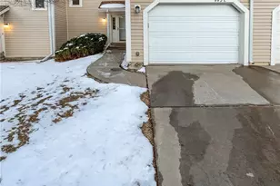 442 S Kalispell Way, Aurora, CO 80017 - Photo 1
