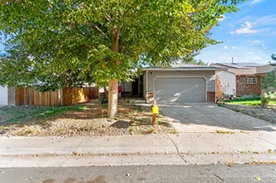 1662 Biscay Cir, Aurora, CO 80011 - Photo 1