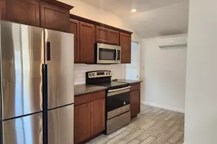 985 Xavier St, Denver, CO 80204 - Photo 1