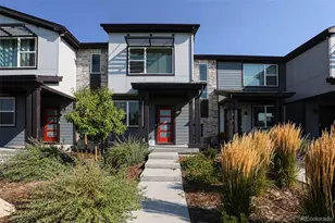 6318 N Lisbon St, Aurora, CO 80019 - Photo 1