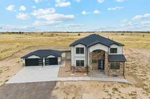 995 Pinehurst Ct, Bennett, CO 80102 - Photo 1