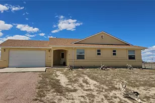 1415 N Moonbeam Dr, Pueblo, CO 81007 - Photo 1