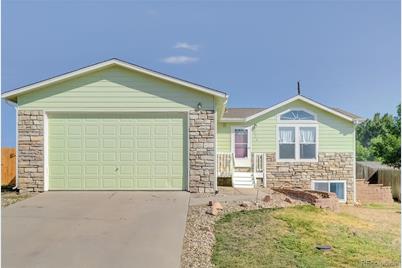 250 W Crawford Avenue, Keenesburg, CO 80643 - Photo 1