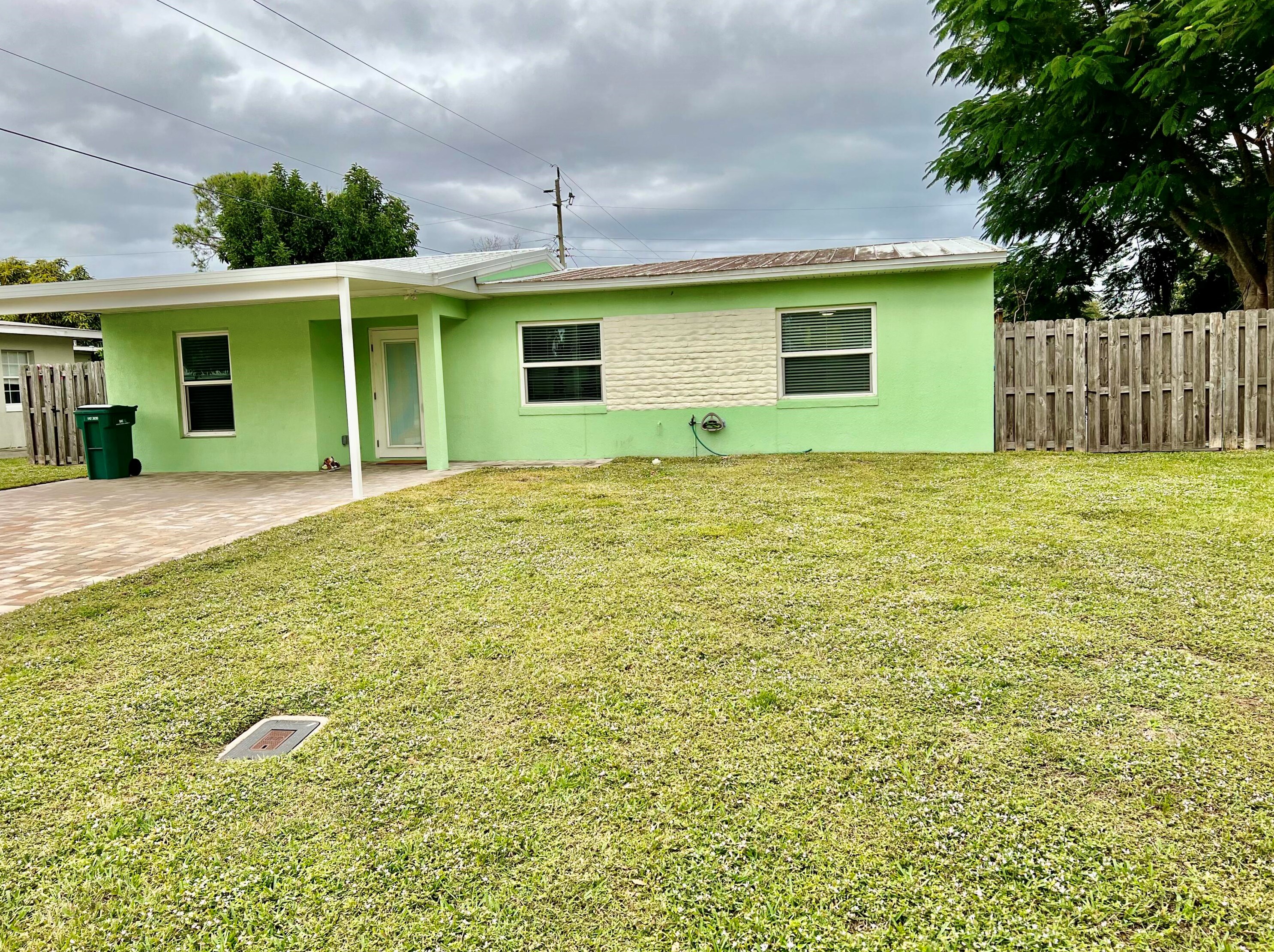 308 Patrick Cir, Melbourne, FL 32901-4139