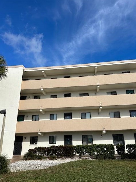 2465 S Washington Ave #302, Titusville, FL 32780