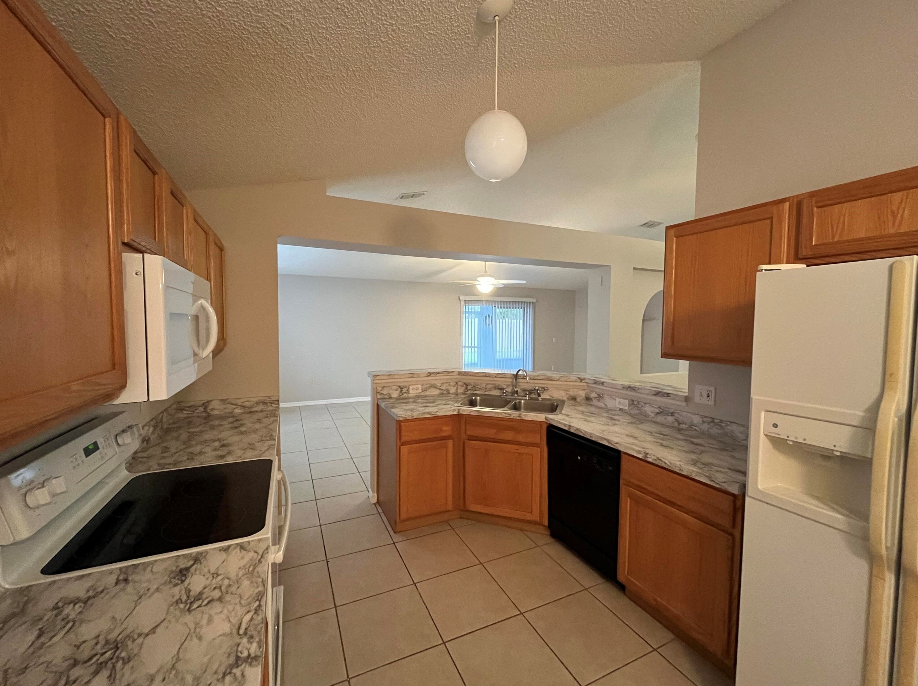 4602 Radford Ln, Melbourne, FL 32934