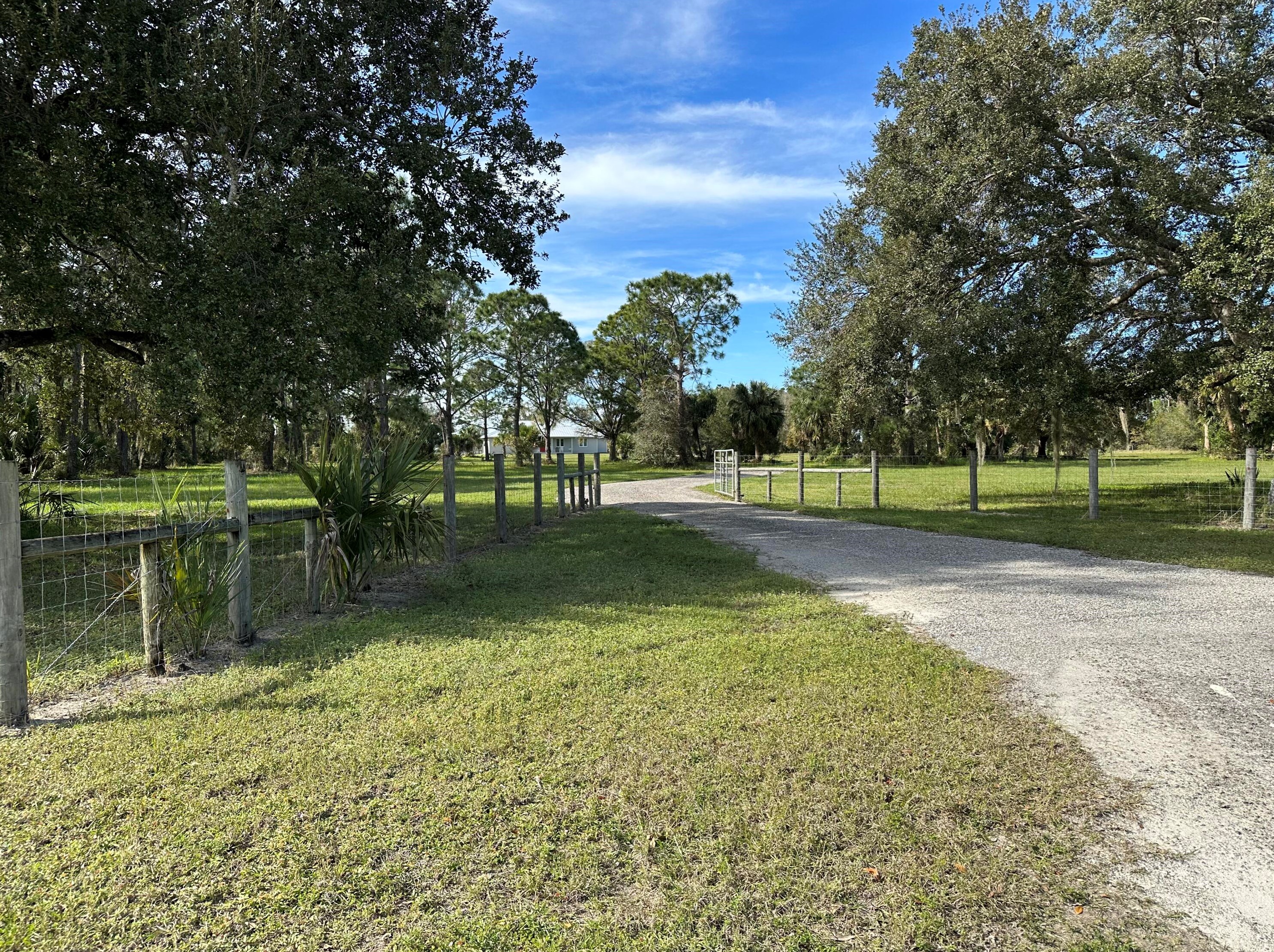 14155 103 St, Fellsmere FL  32948 exterior