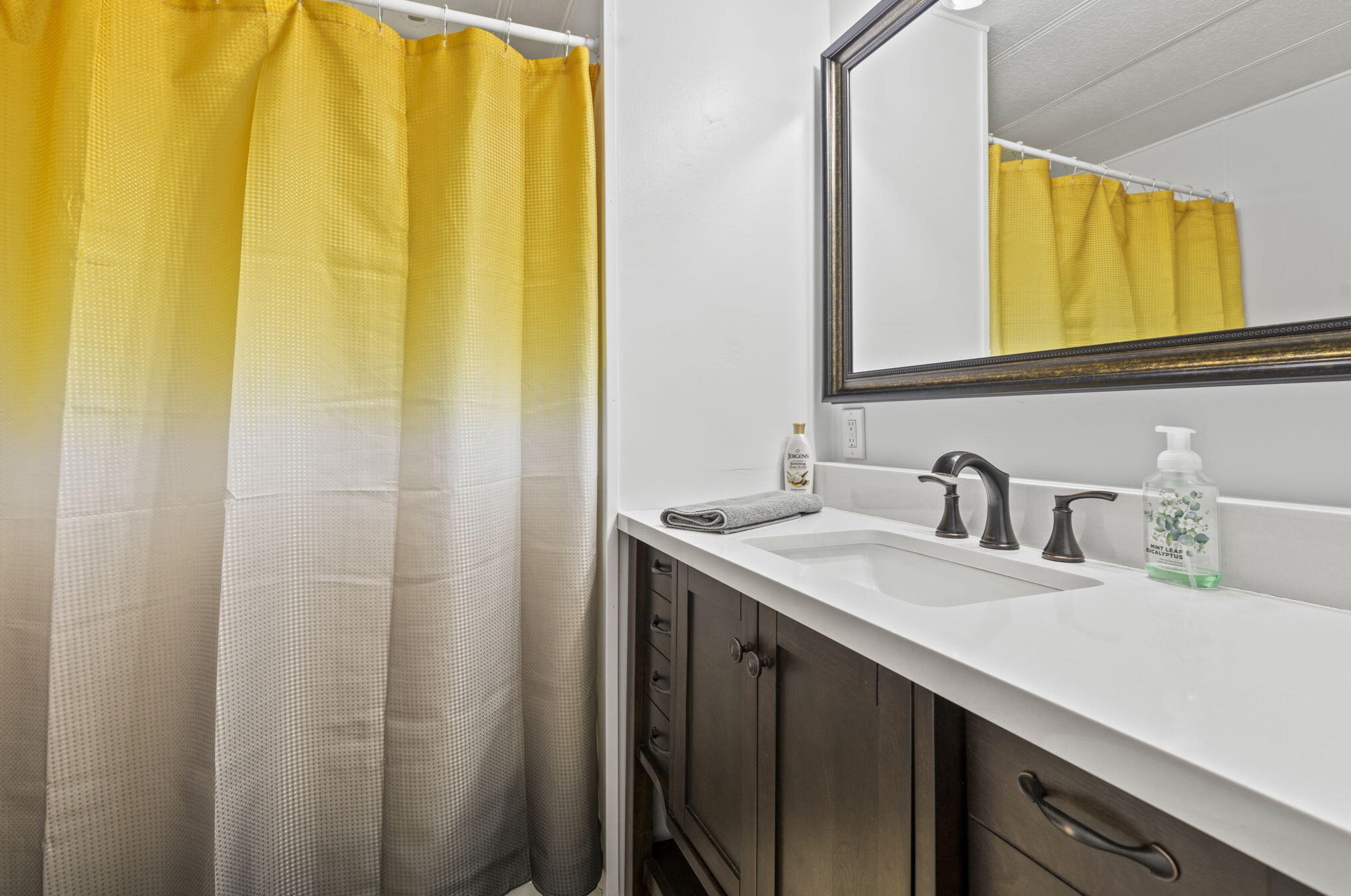 937 Vireo Dr, Sebastian FL  32976-7353 exterior