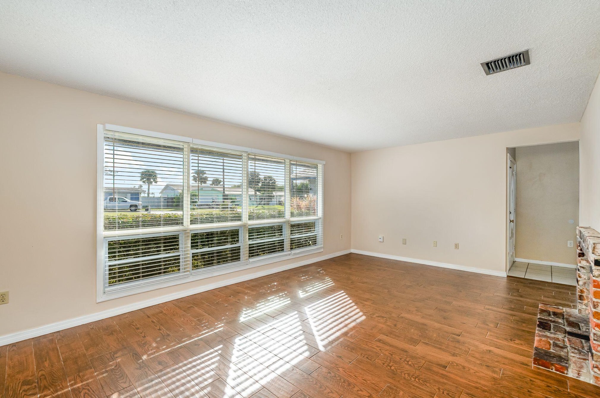 1380 Phyllis Dr, Merritt Island FL  32952-5841 exterior
