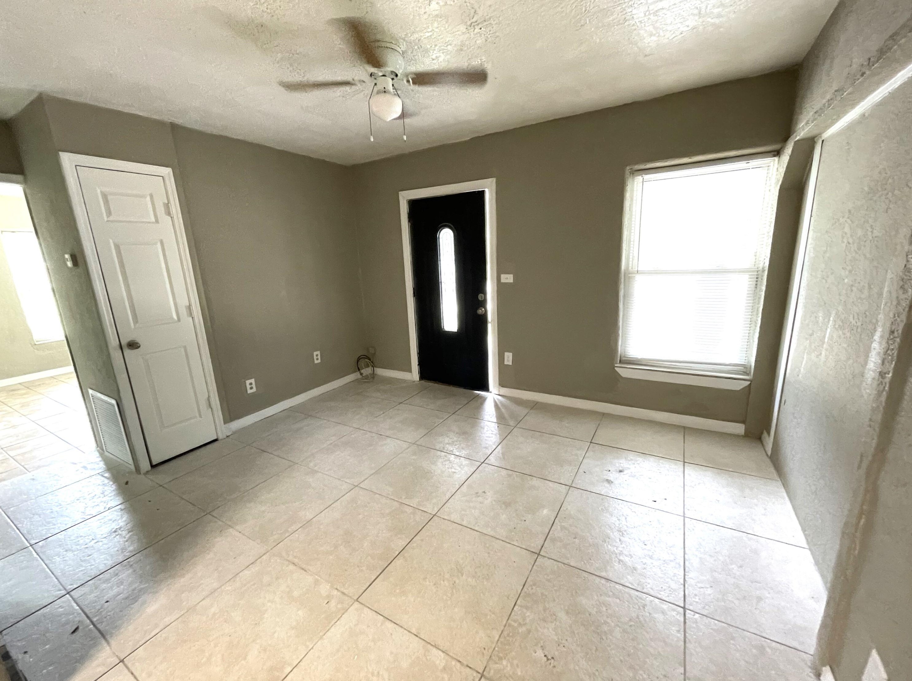 415 S Robbins Ave #a, Titusville, FL 32796