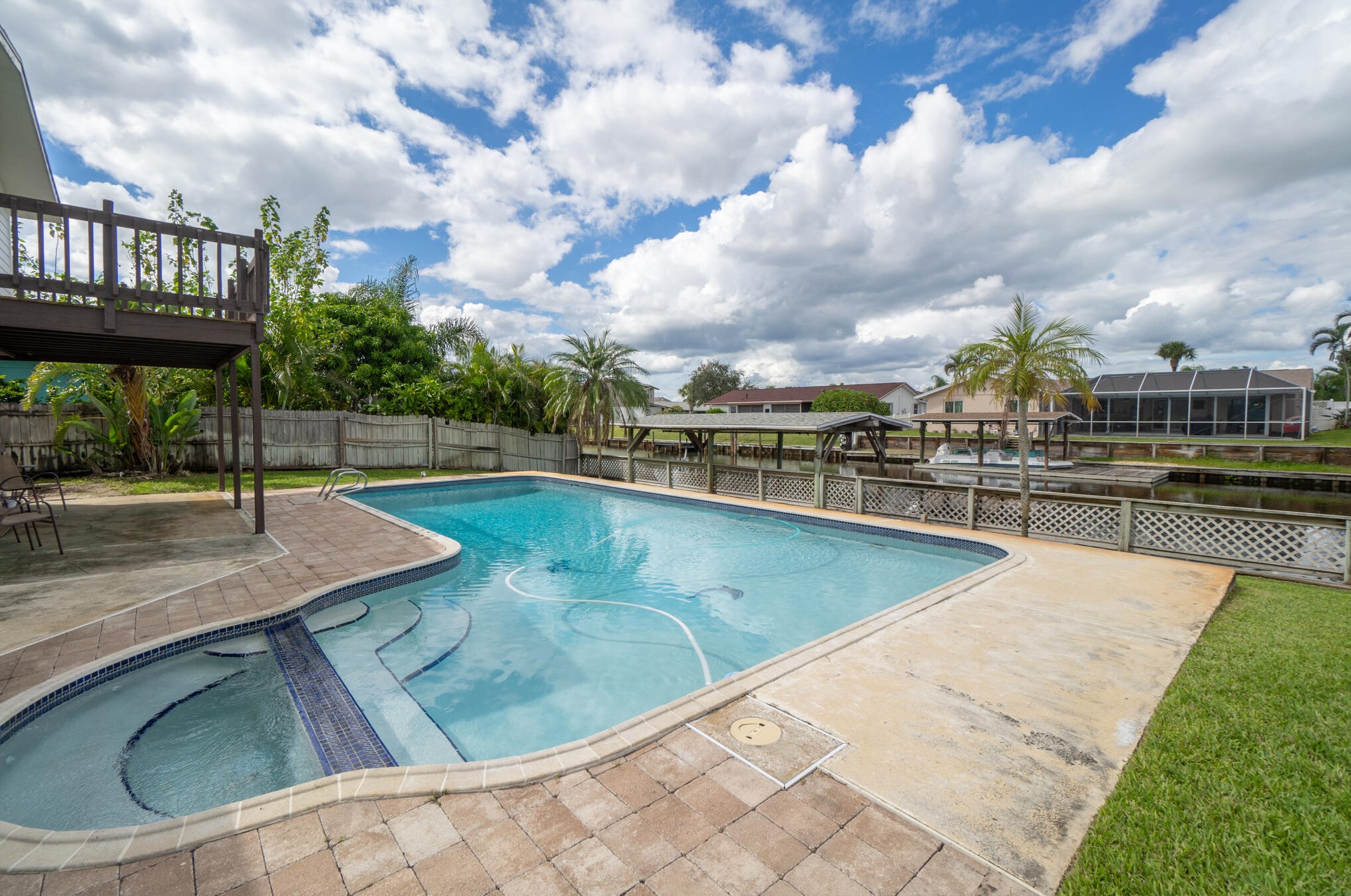 1500 Central Ave, Merritt Island FL 32952-5676 exterior