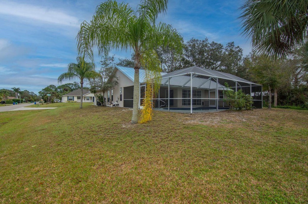 1501 Quatrain Ln, Sebastian FL  32958-6530 exterior